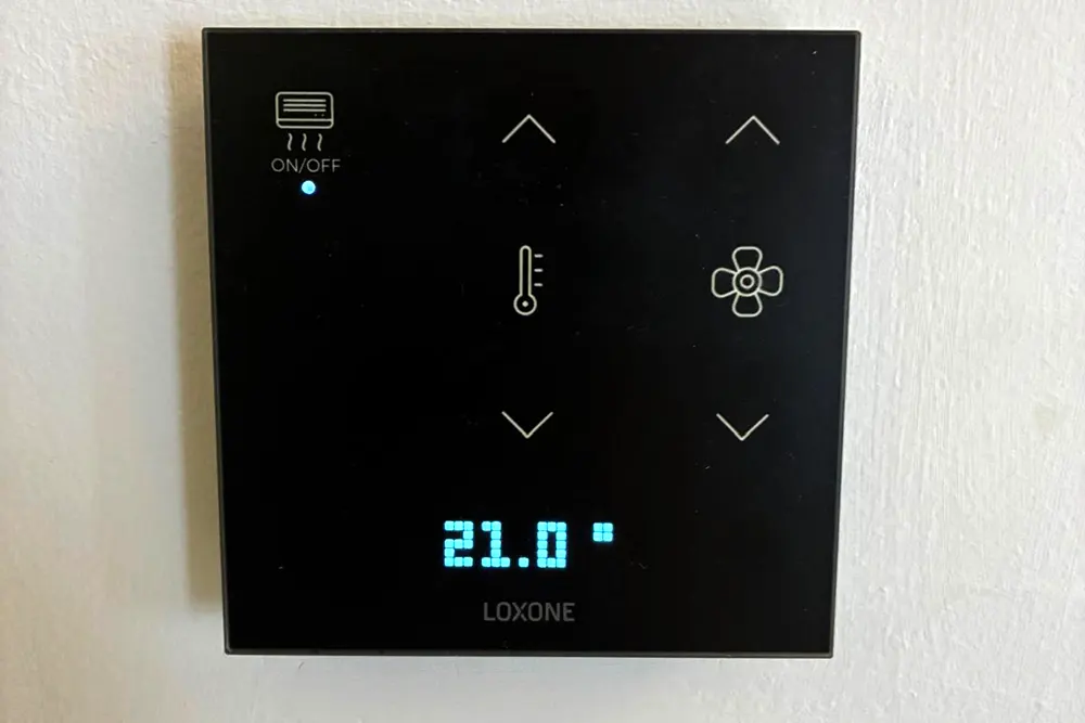 Mando aire acondicionado C&C apartments